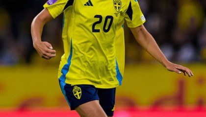 重磅!皇马官宣签下瑞典天才中场 2028年合约震撼足坛