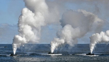 三大消息:“核战”一触即发?美国紧急提醒;俄乌局势一夜巨变!