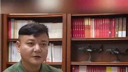 外机冲闯中国海岸线,解放军战机逢敌亮剑:相距10米丝毫不退