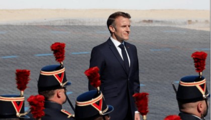 马克龙用核武逼宫,普京定调子:一旦英法出兵,就是对俄开战!