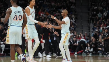 文班25+10墨菲25分 保罗达成里程碑马刺胜鹈鹕