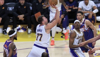 西部抢二大战已近白热化 三队绞杀之下湖人还有戏吗?