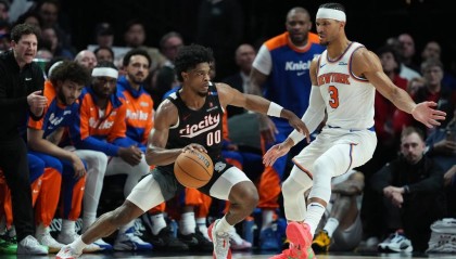 布里奇斯压哨绝杀 亨德森空砍30分尼克斯胜开拓者