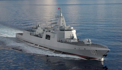 遵义舰“四不两直”,万吨级的外交底气,西方意识到一个严重问题