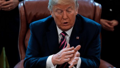 特朗普威胁没用,中方这次动了真格,直接将订单清零!美这次惹了不该惹的国家