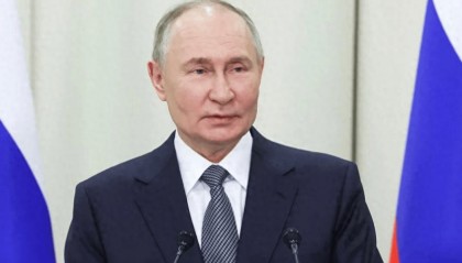 打算退居二线?掌权25年,73岁普京首谈接班人问题,一硬性条件成关键!