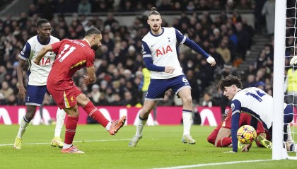 互捅局!英超-萨拉赫2射2传 利物浦6-3热刺获圣诞冠军