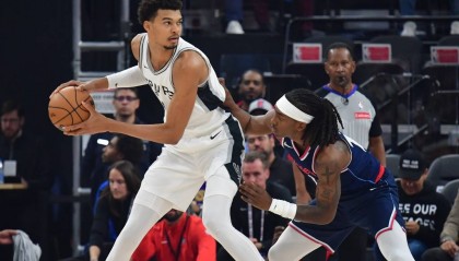 文班24+13+9帽哈登17分 快船逆转马刺迎主场首胜