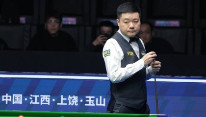 丁俊晖:率先把握机会战胜瓦菲 对阵墨菲不会想太多