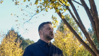 泽连斯基态度大转弯,乌克兰考虑放俄罗斯一马,解除制裁归还3000亿资产