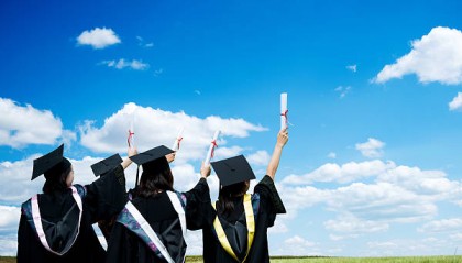 男大学生变性被张榜公示，高校可以处理得更妥当