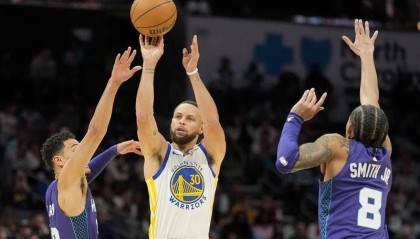 NBA|三人砍两双不多见 勇士客场大胜黄蜂排名蹭蹭涨