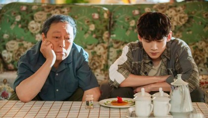 怕被子女掏空棺材本的老人,开始“养老防儿”