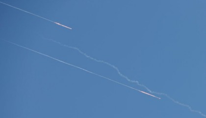 以军:伊朗最新一次袭击向以色列发射约25枚弹道导弹