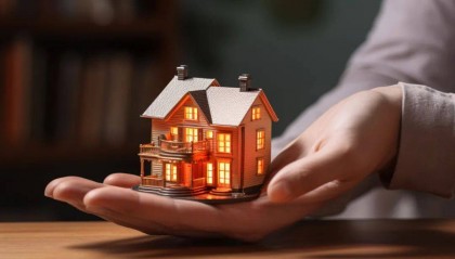 存量房贷利率下调首日:有购房者月供将减少近千元,还有人提前还贷吗