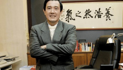 重磅!台当局没料到!73岁领导人撕破脸出山,大陆罕见正面回应