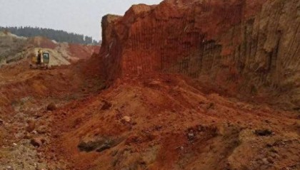 男子投诉环保问题被打断肋骨获赔300万,后被判寻衅滋事追缴违法所得