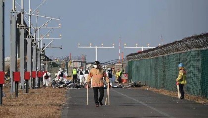韩国遭遇本土最致命空难,专家:飞机维护和机场设计都有问题
