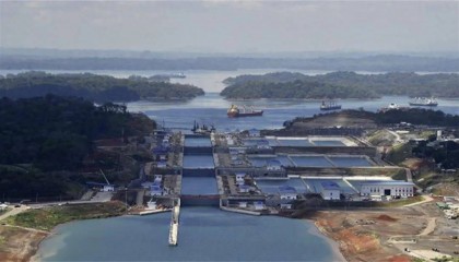 李嘉诚高兴早了,港媒打响第三枪,北京亮新铁拳,股价暴跌再暴跌