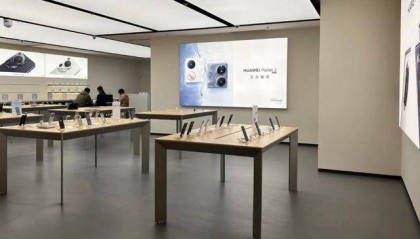 华为放价抢滩背后:全球智能手机出货量连续反弹,高端市场竞争白热化