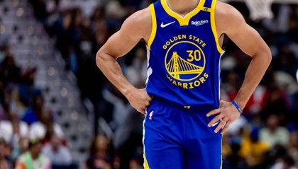 湖勇大战暗淡!詹姆斯东契奇库里巴特勒均休战