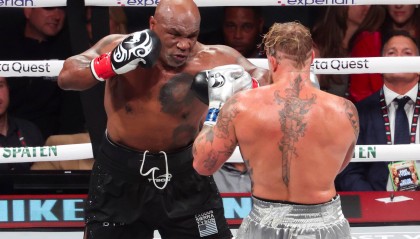 6500万户家庭同时观赛,泰森16分钟挣了梅西一年的收入