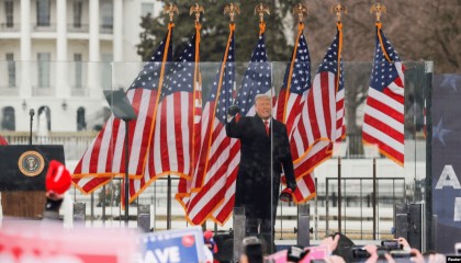 哈里斯竞选总结演讲:结束分裂、建立共识