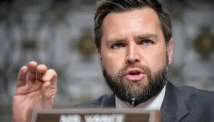 事关台湾问题,万斯交底了,赖清德彻底破防,统一势不可挡!