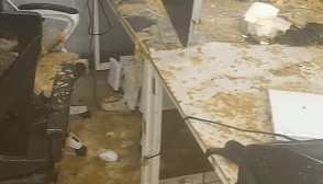 管道破损粪水洒满教室,学生崩溃大哭!中国美术学院:已解决,学生情绪稳定表示理解