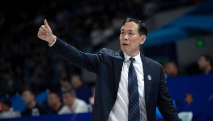 周琦未随队但恢复良好 许利民:他很快能回归赛场