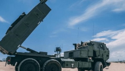 非要“玩火”!11套“海马斯”火箭炮抵台,解放军措辞严厉