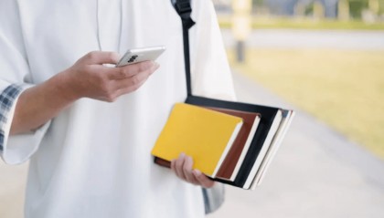 国安部:有人以“日薪800”诱骗大学生拍摄军用机场