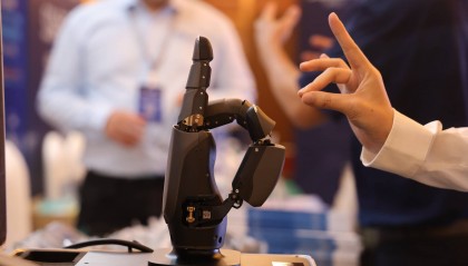 深圳上演“机器人觉醒秀”,听听大咖怎么说