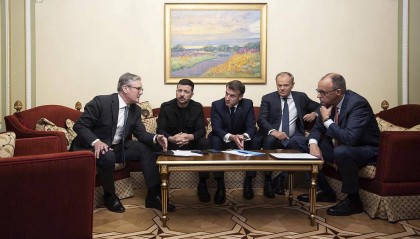 特朗普表态:或亲赴土耳其斡旋俄乌和谈 泽连斯基高喊支持