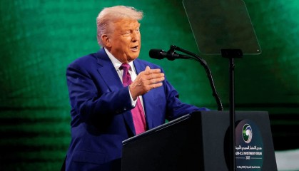 特朗普解除对叙利亚制裁:“给他们一个伟大的机会”