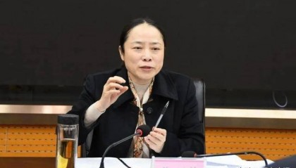 仇珂静,主动交代问题