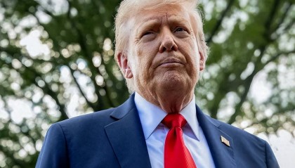 中美长达六小时会谈,特朗普感慨:美国不行了!决定延迟一项禁令