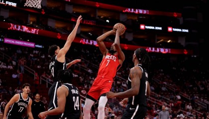 杜兰特19+6申京21+6 火箭大胜篮网取首胜