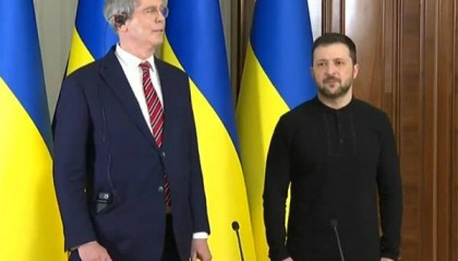 美国财政部长被泽连斯基的怒吼“吓到颤抖”？英媒：假消息