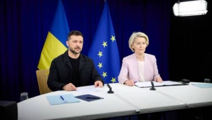 泽连斯基:允许向乌克兰提供安全保障是历史性决定,领土问题只能由乌美俄三边讨论