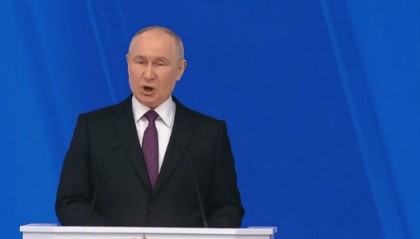 中国向20家俄军工厂,大规模“输血”?外交部表态,语气强硬