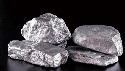 中方一举断了美“命脉”!这次不是美债,7国走投无路求中方放一马