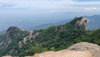 陕西籍28岁青年作家卜文哲爬山时坠亡,知情者:事发地是野景点