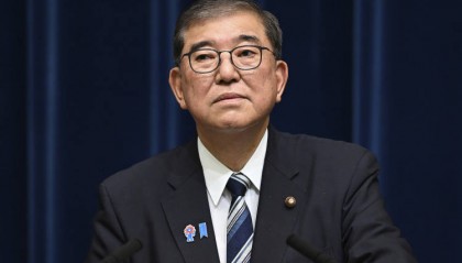 石破茂黯然下台 自民党“双少数”困局谁来破?