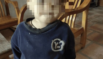 把患病女童遗弃在道观多年称“送给佛祖”,天底下竟有这样的父亲!