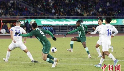 亚冠二级联赛:浙江队4比2逆转战胜狮城水手队