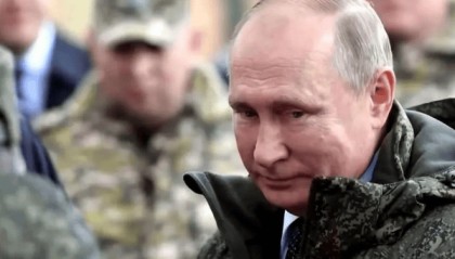 俄政坛大地震,普京突然登机离国,拉着邻国达成重要合作!果然不简单