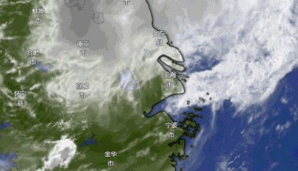 第17个高温日!上海“焖蒸模式”重启;台风现“矛盾式”趋势,登陆申城概率加大?