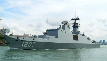 两岸军舰狭路相逢,052D贴脸威慑:解放军在台海实现新突破