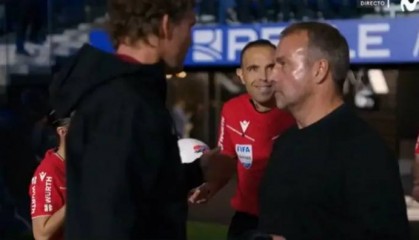 莱万进球被吹!主裁回应弗里克质问:我们为什么要编造越位?